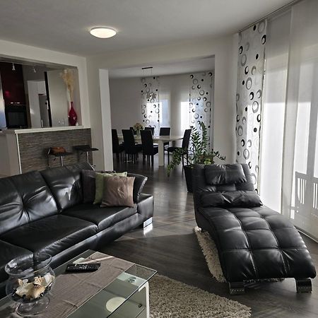 3 Bedrooms Apartman Dmt Kaštela Exterior foto