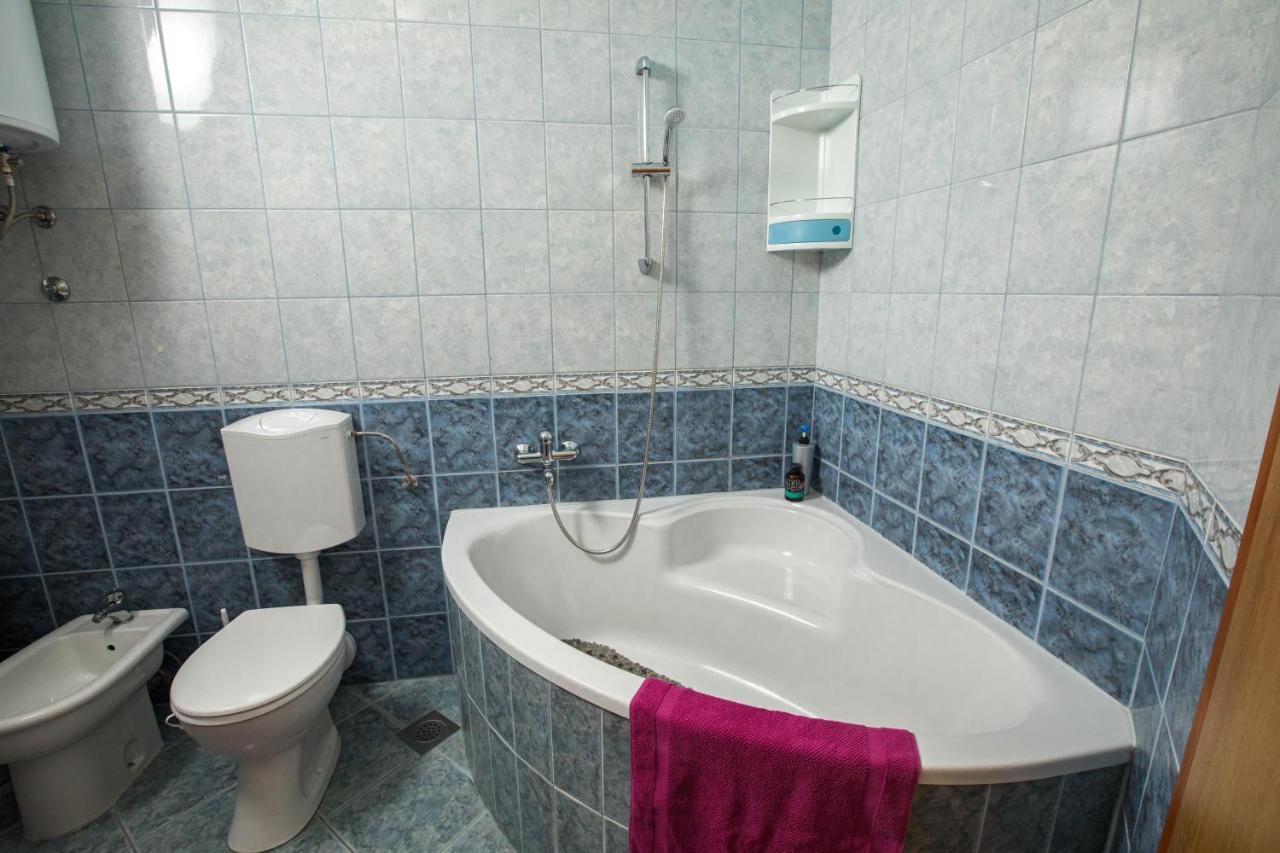 3 Bedrooms Apartman Dmt Kaštela Exterior foto
