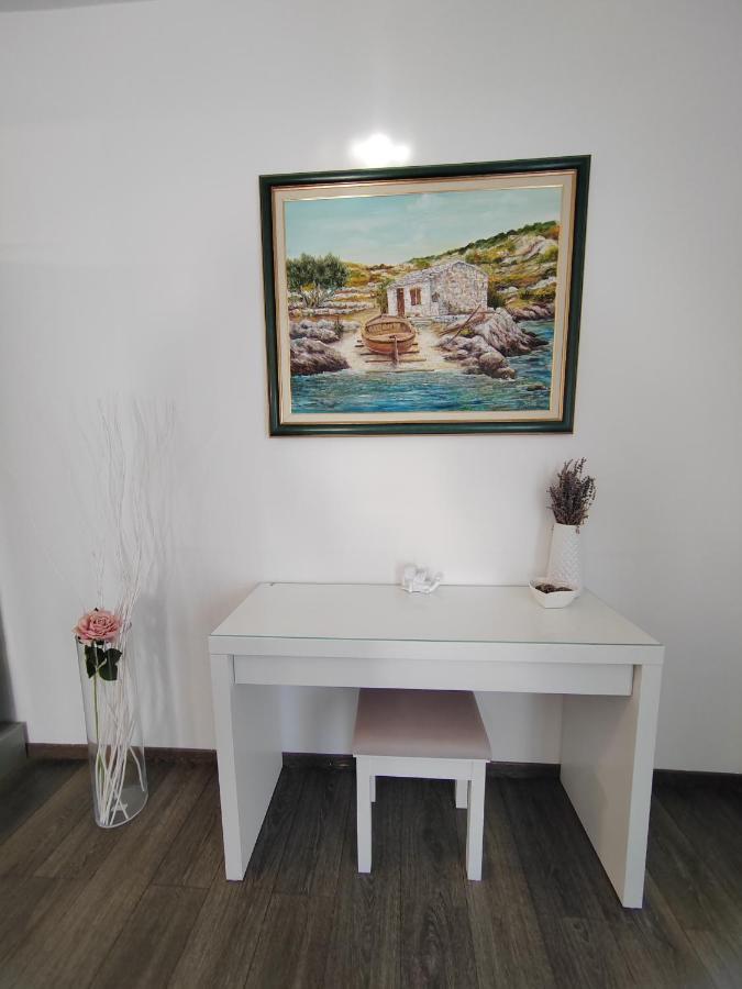 3 Bedrooms Apartman Dmt Kaštela Exterior foto