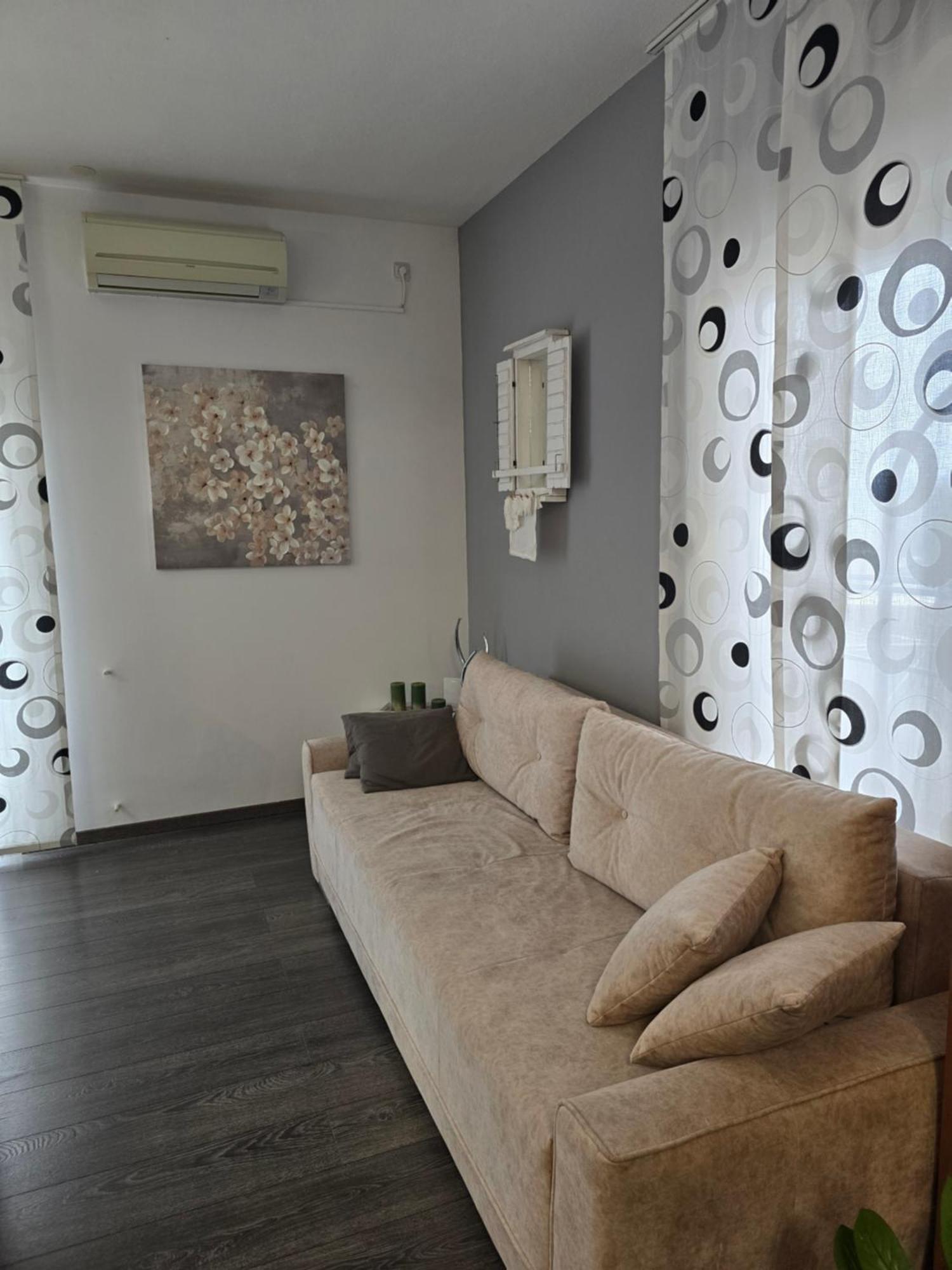 3 Bedrooms Apartman Dmt Kaštela Exterior foto